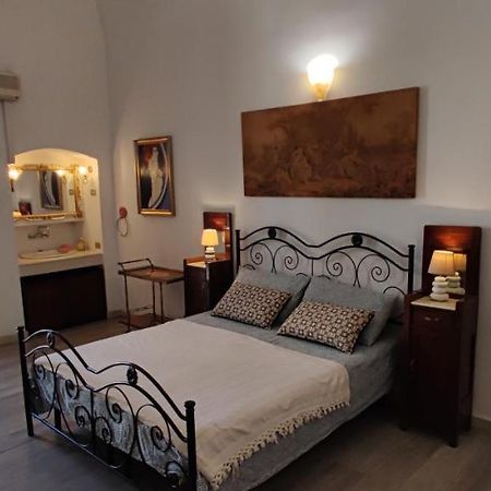 Very Central Apartment, By Shops, Bars, Restaurants Bari Buitenkant foto