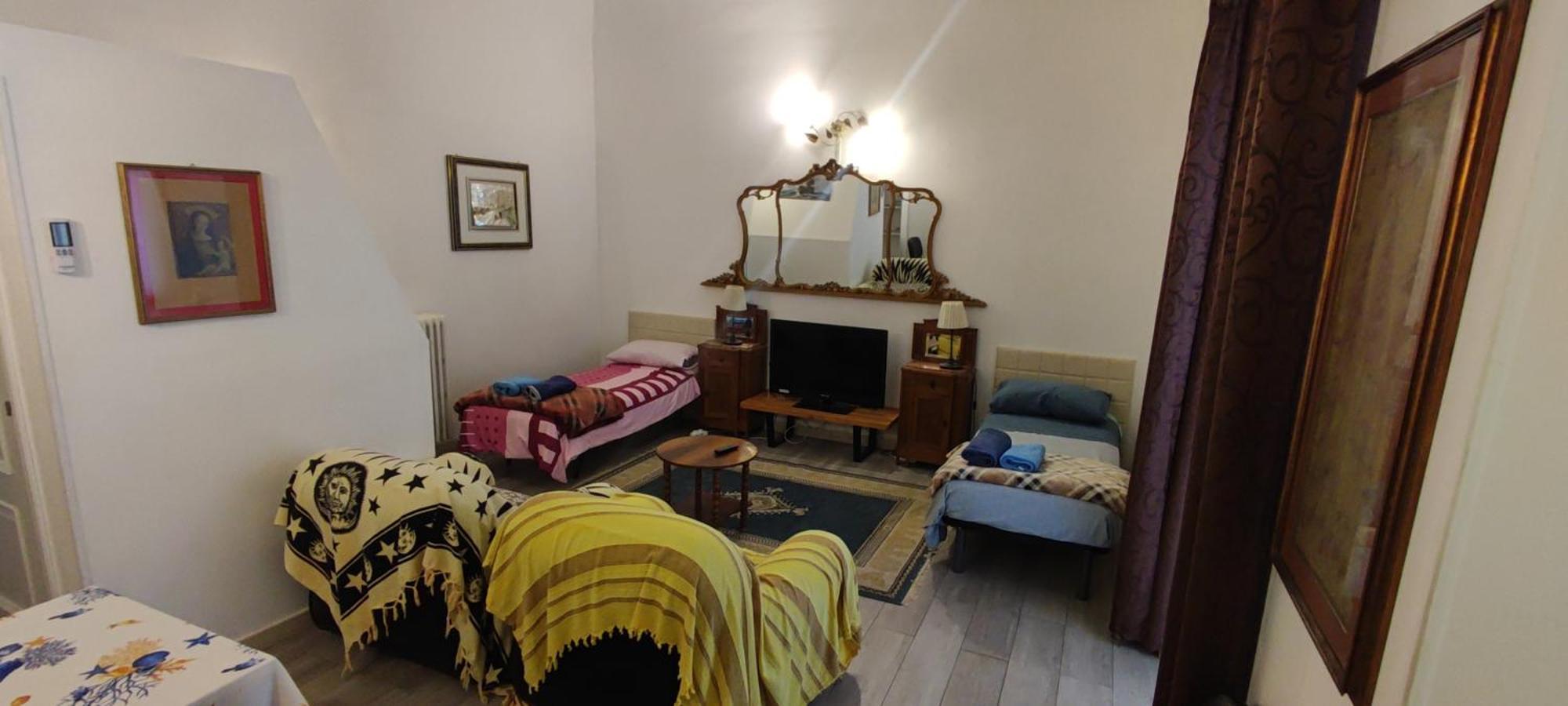 Very Central Apartment, By Shops, Bars, Restaurants Bari Kamer foto